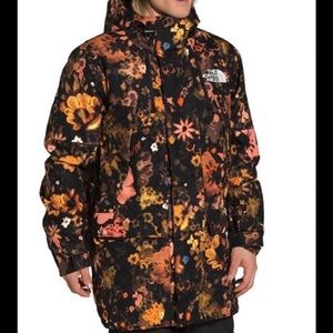 The North Face Men’s Goldmill Parka Black Flower Child Small